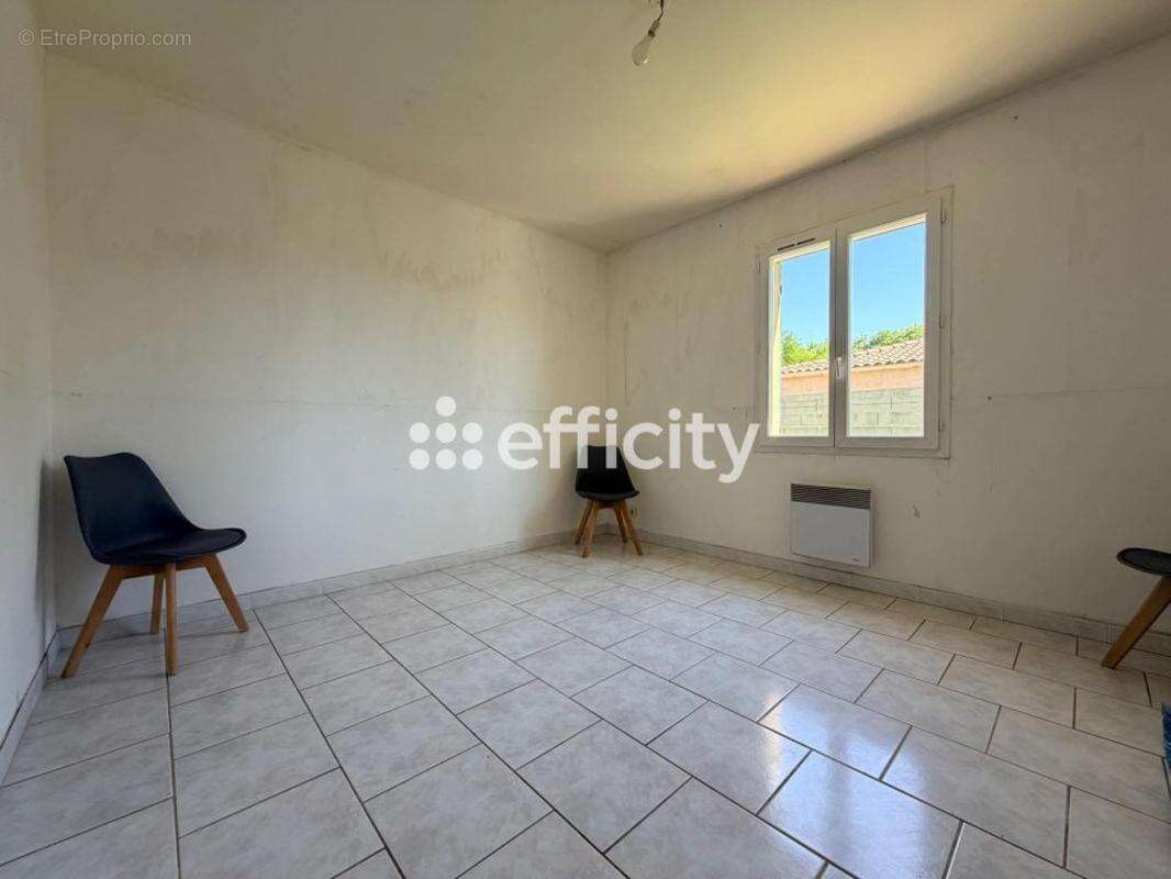 Maison 100 m² à Vedene  - photo 5