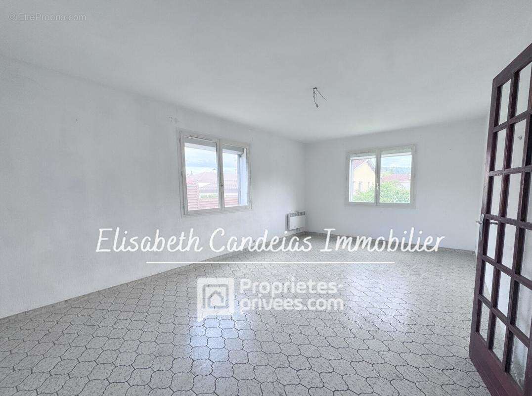 Grande maison de 173 m² avec vue Pyrénées et fort potentiel - photo 3