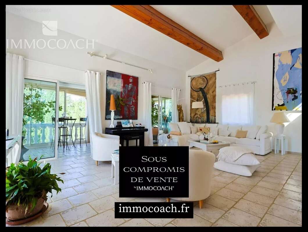 Maison à COLLOBRIERES