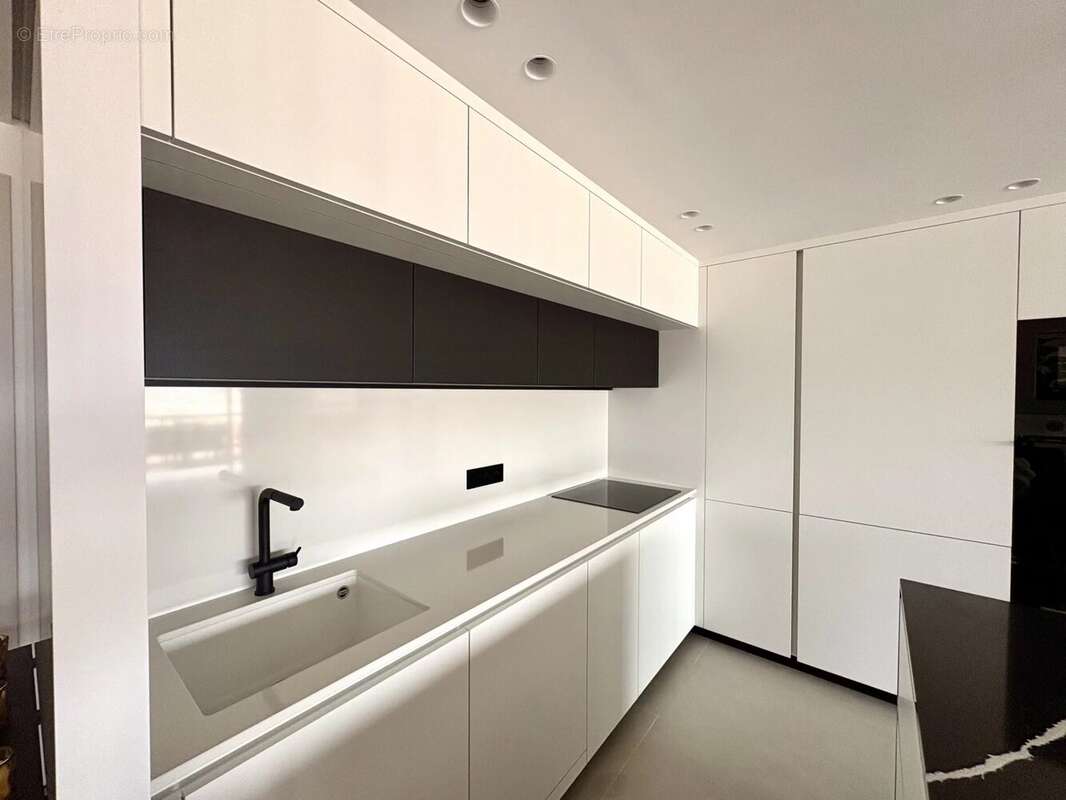 Dernier etage  3 pieces mont boron vue mer - photo 12