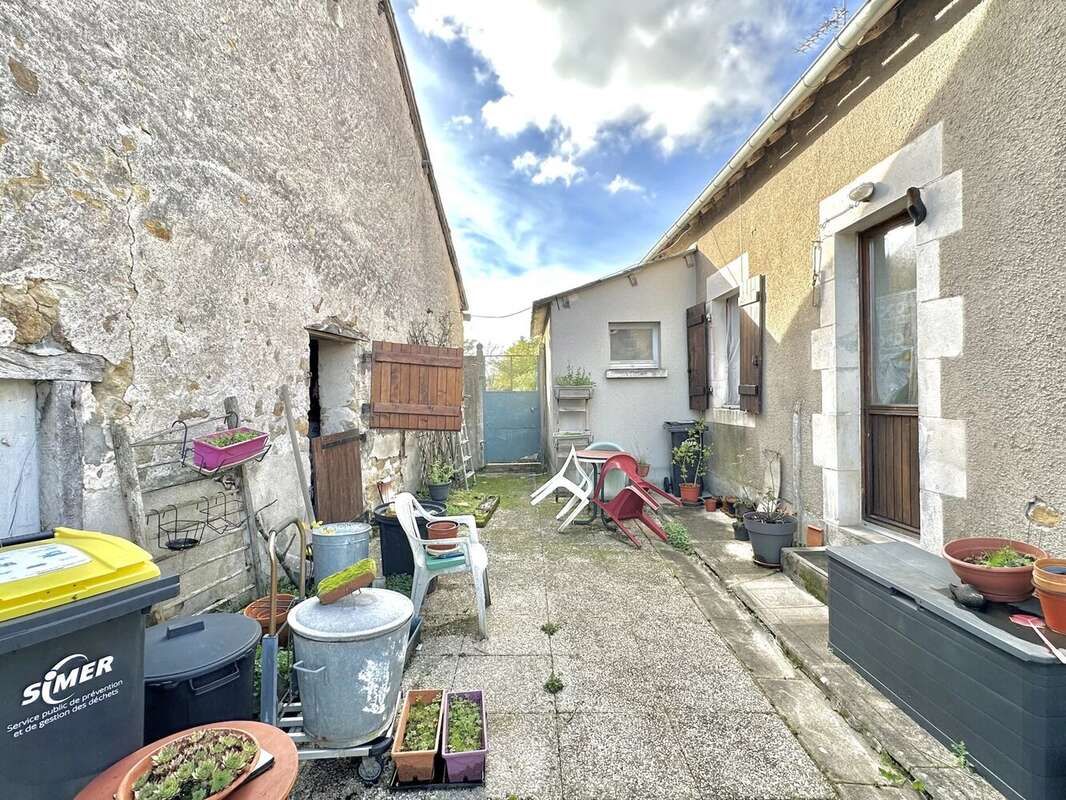 Maison à LA TRIMOUILLE