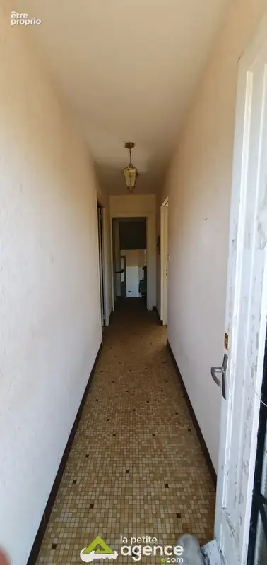Maison 88 m2 à rénover avec beau terrain - photo 21