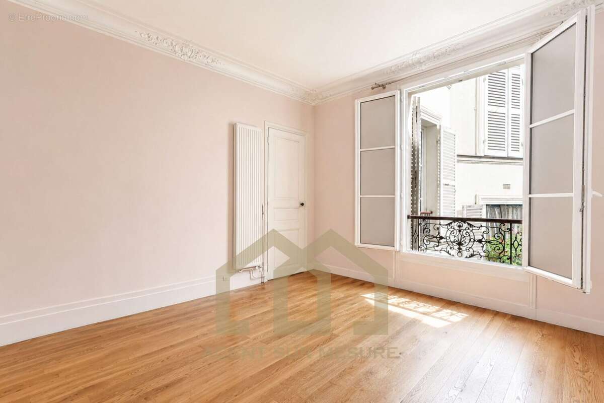 Appartement à PARIS-5E