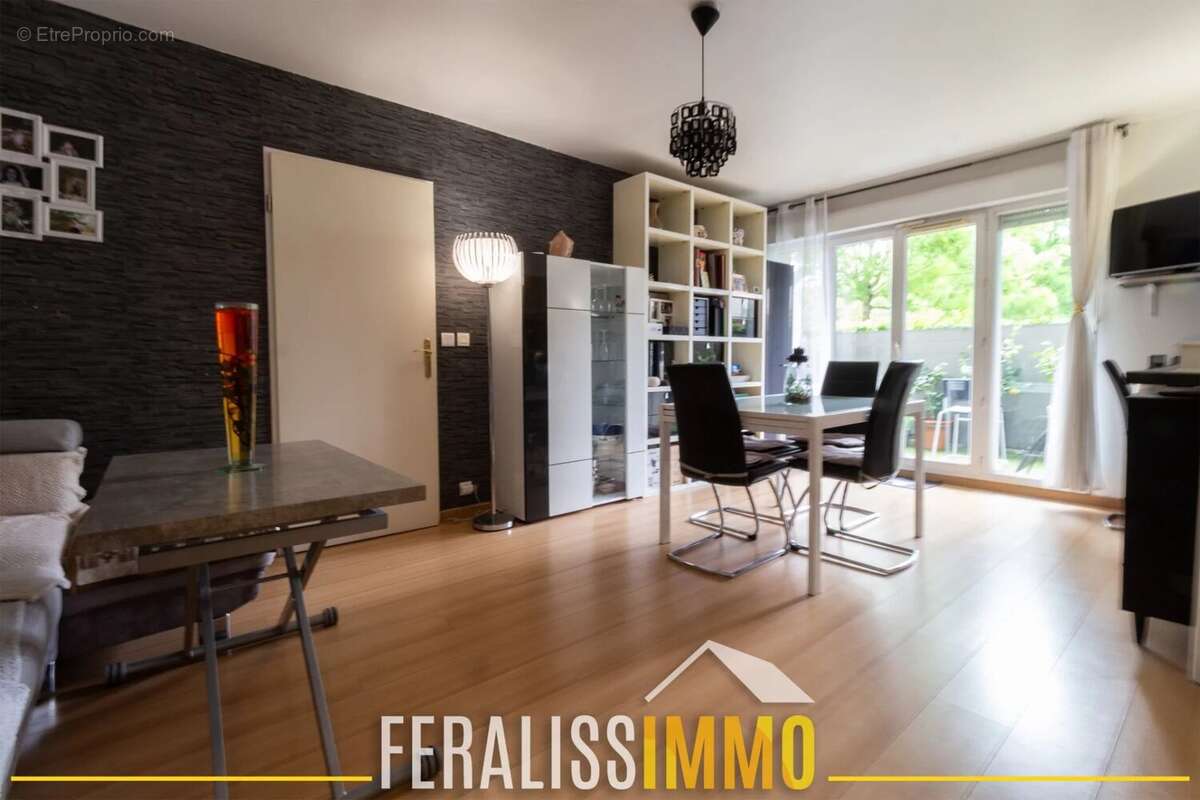 Appartement à JOUY-LE-MOUTIER