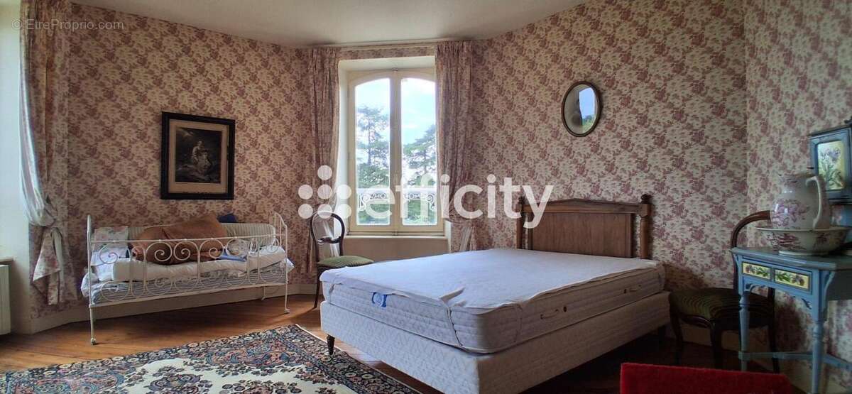 Maison 251 m² à Saint-Christophe-Le-Jajolet  - photo 15