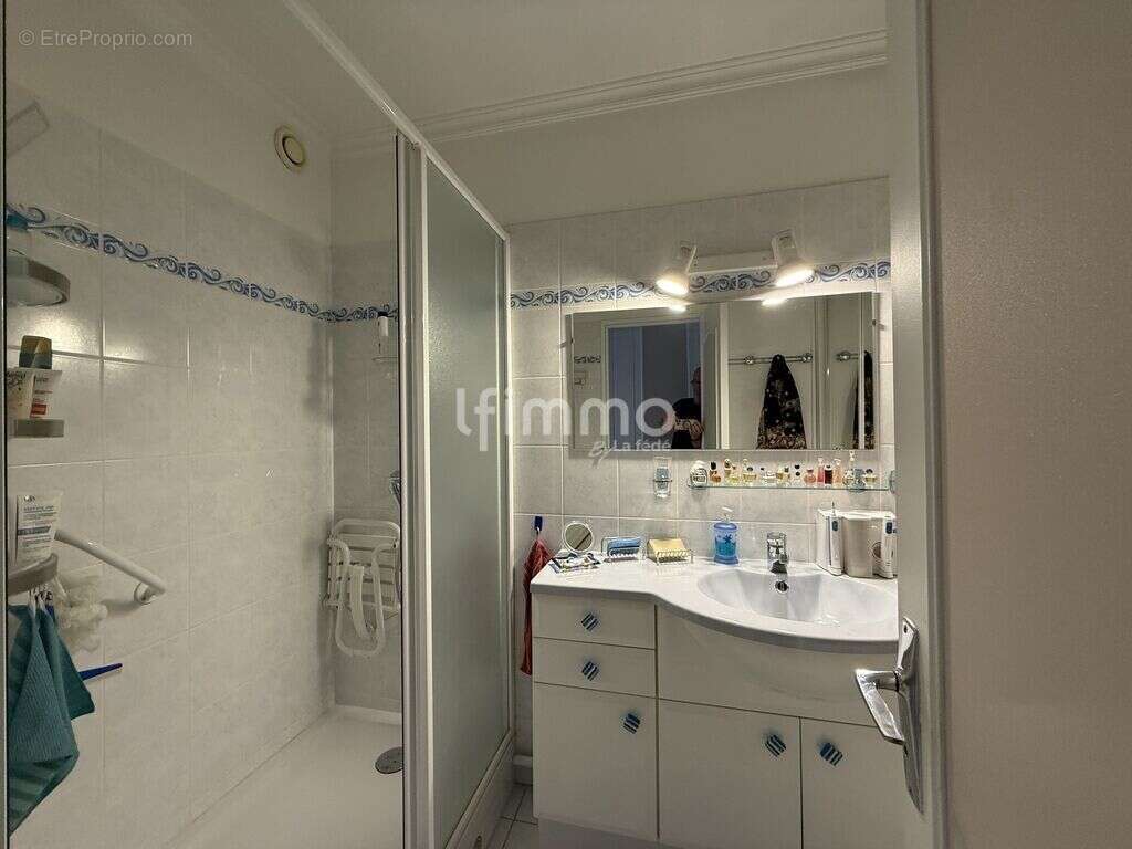 Appartement à VAUJOURS