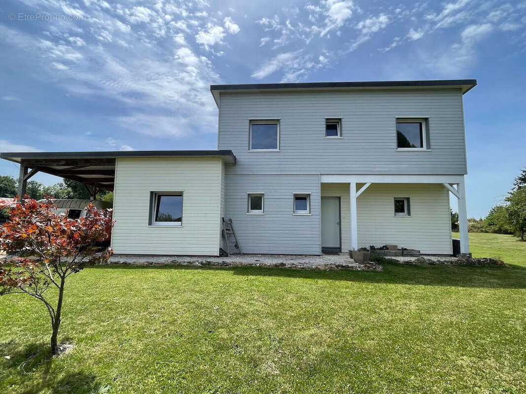Maison 131 m² à Rieux  - photo 2