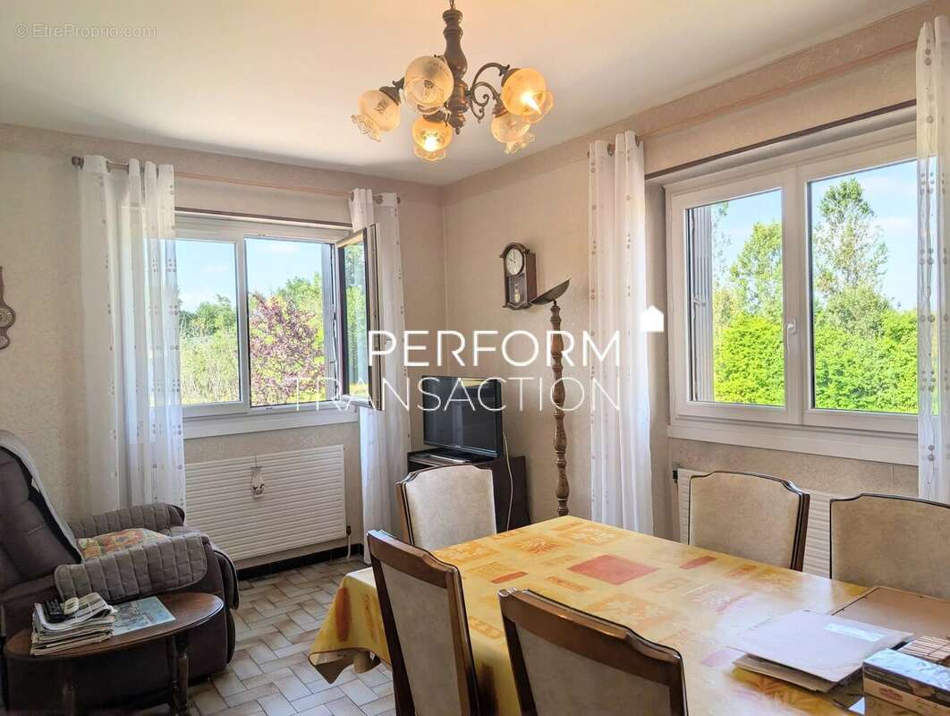 Tènement immobilier sur parcelle de 3981m² - photo 6