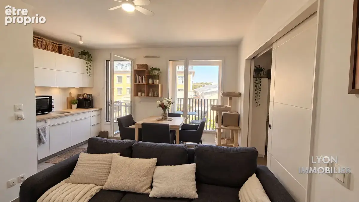 Appartement à LYON-8E