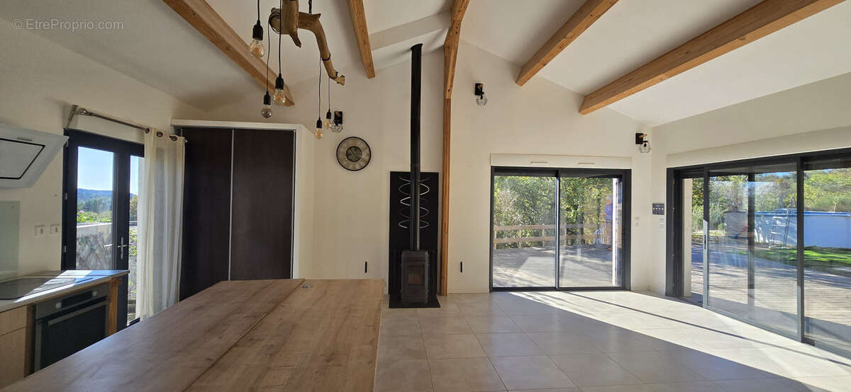 Maison à SAINT-JEAN-DE-LA-BLAQUIERE