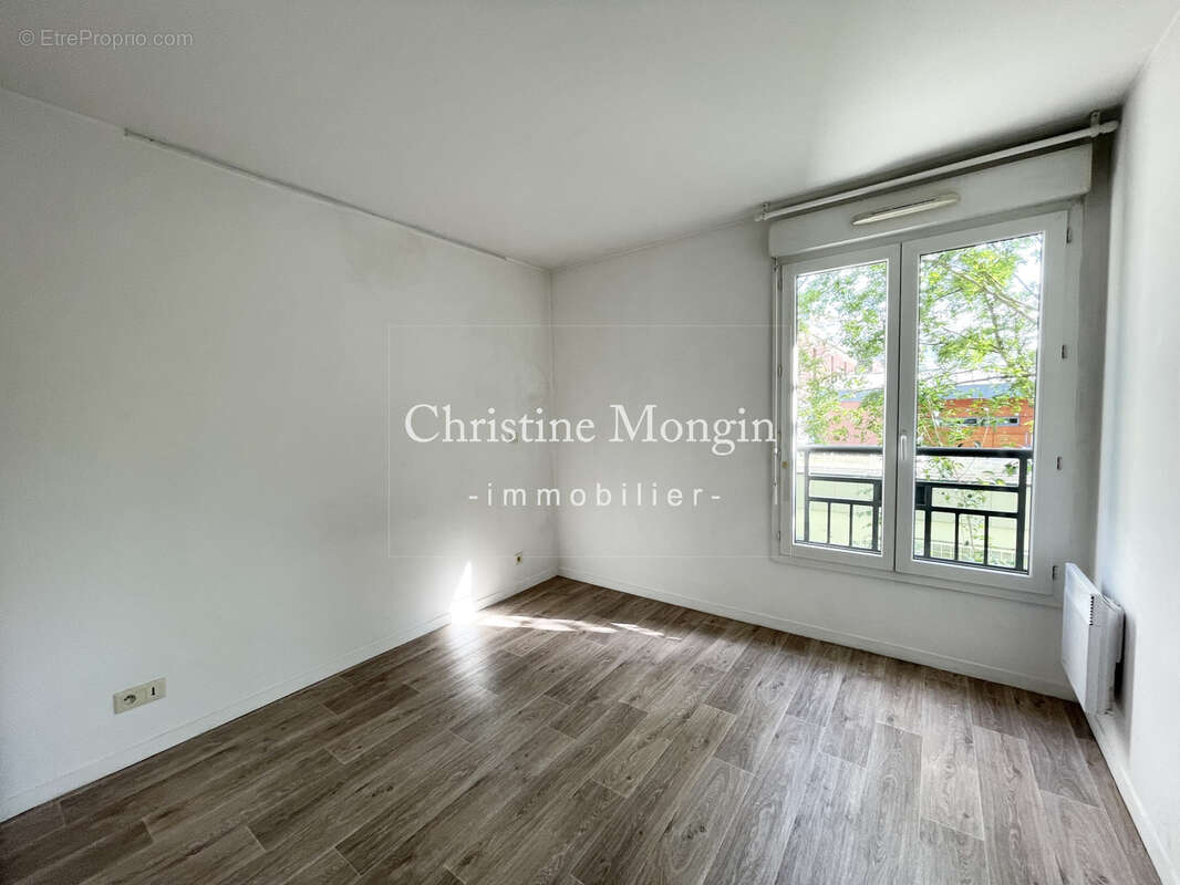2 Pièces 46m2 à vendre avec balcon et parking en sus. RUEIL-MALMAISON - photo 12