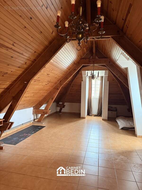 Maison à BELIN-BELIET