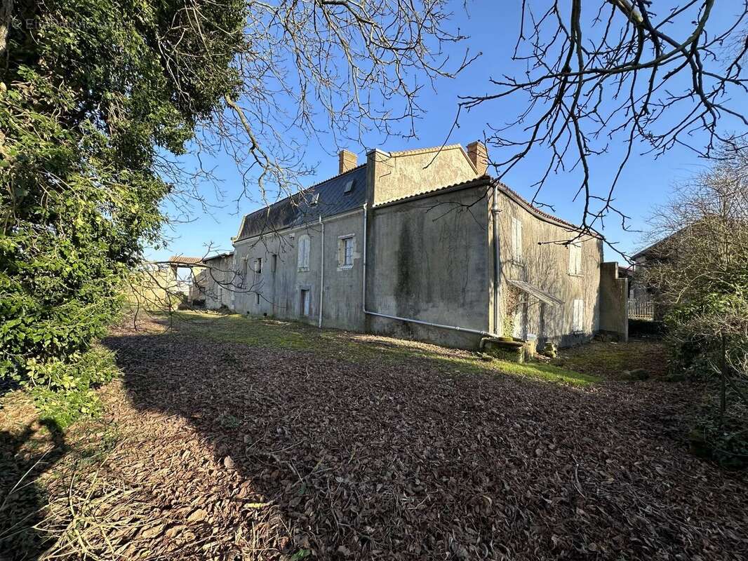 Maison à SAINTE-VERGE