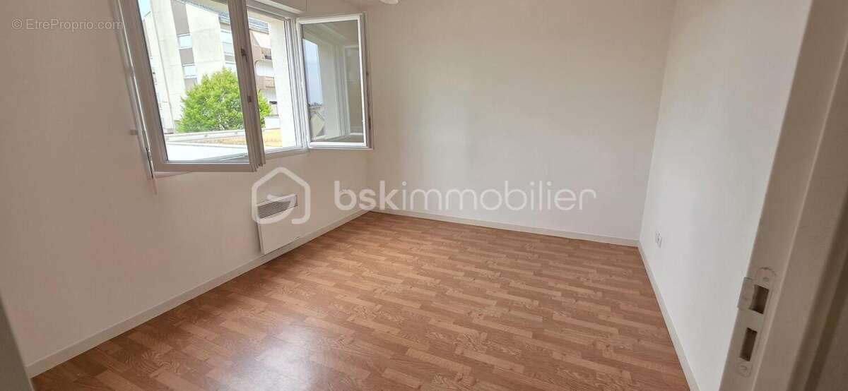 Appartement 3 pièces de 69 m² avec terrasse couverte et parking – Sainte-Gemmes-sur-Loire - photo 7