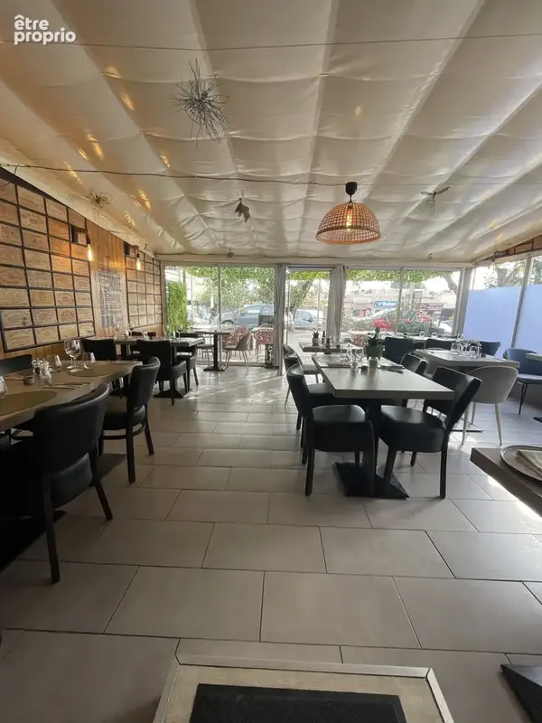 Le restaurant de Saint Aygulf ..... un materiel en super état, une belle terrasse - photo 2