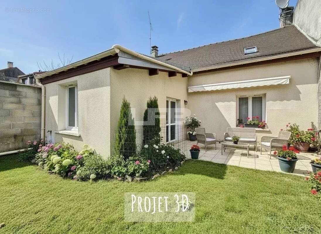 Maison à MORTEFONTAINE