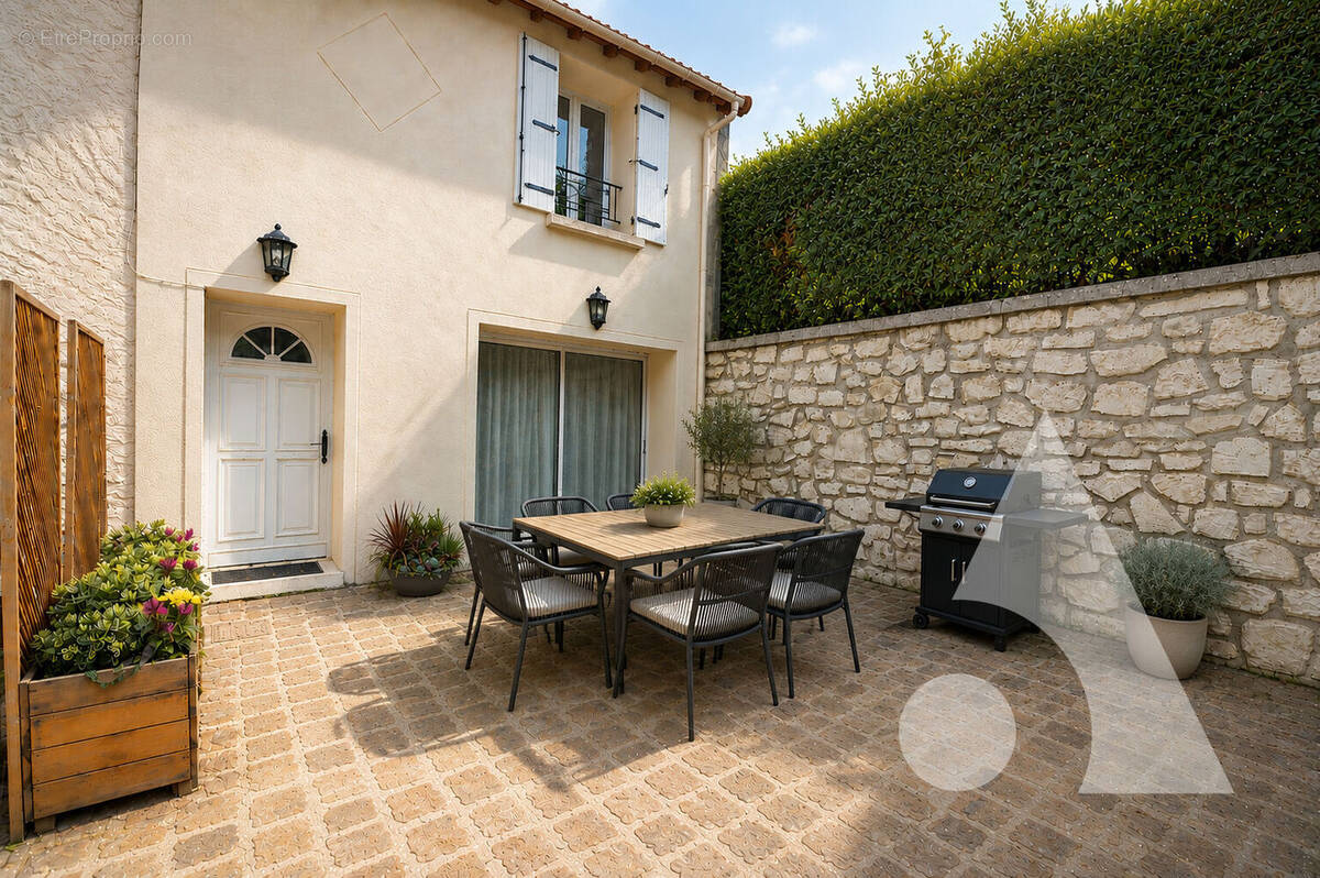 Maison à PIERRELAYE