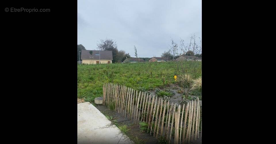 Terrain à CANY-BARVILLE