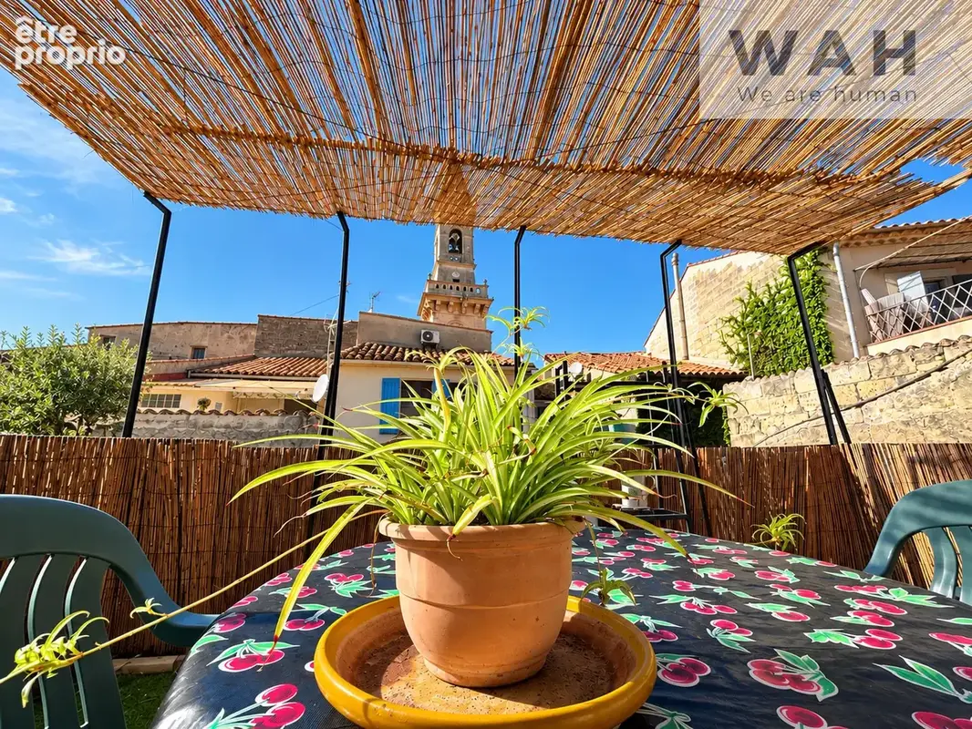 Maison esprit loft avec mezzanine et terrasse au Cailar - photo 1
