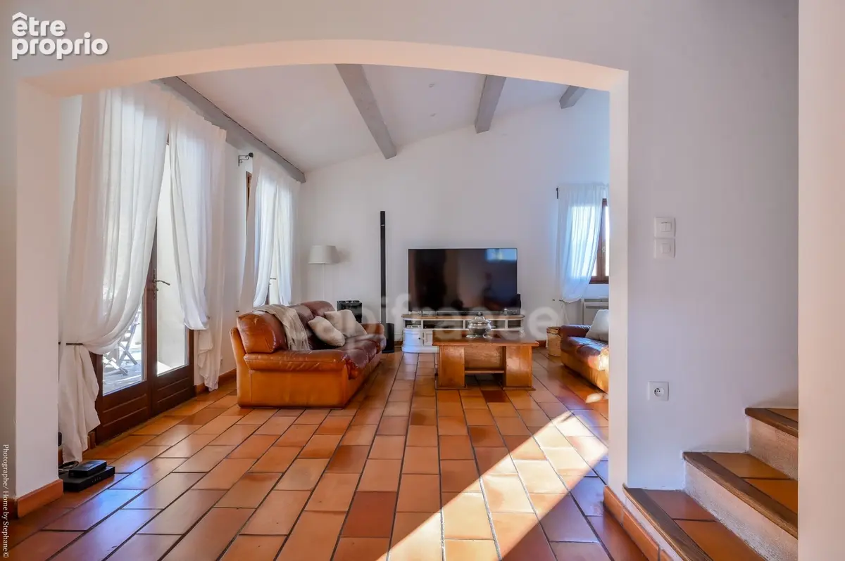 Maison à vendre 7 pièces CEYRESTE (13) piscine pool-house sur 1200 m2 de terrain - photo 10
