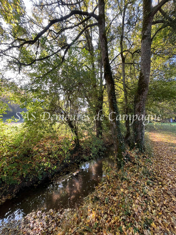 Maison à SURY-EN-VAUX