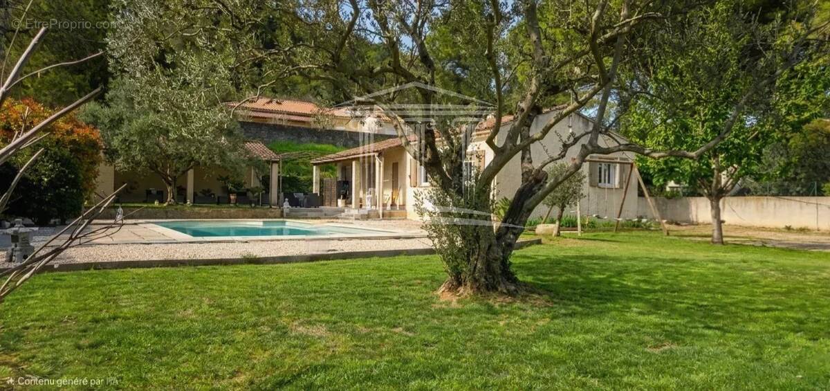 Maison à BEDARRIDES