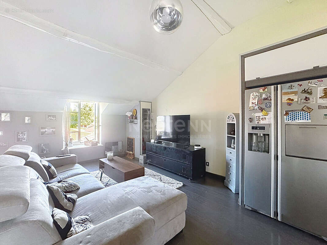 Appartement à LAMORLAYE