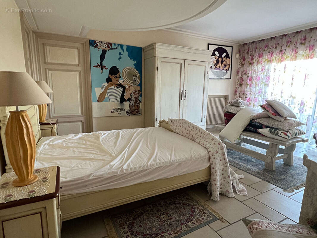 Demeure de prestige avec vue panoramique - 8 chambres - 1 ha de terrain - Ardèche Sud - photo 10