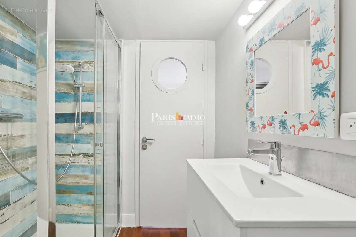 Appartement à PARIS-15E