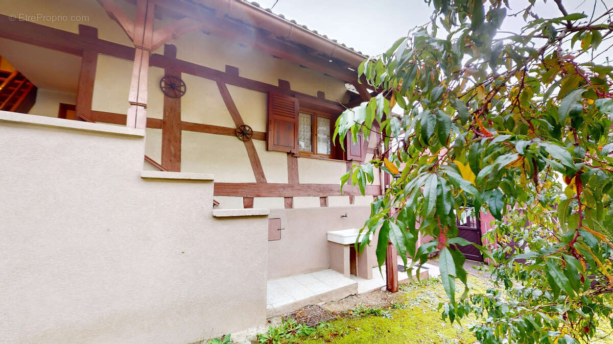 Maison à SCHILLERSDORF