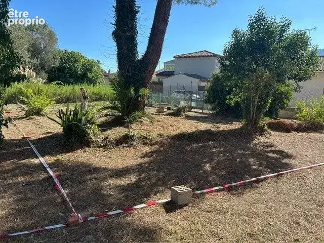 Terrain à bâtir de 240 m² à LA ROQUETTE-SUR-SIAGNE (06) - photo 6
