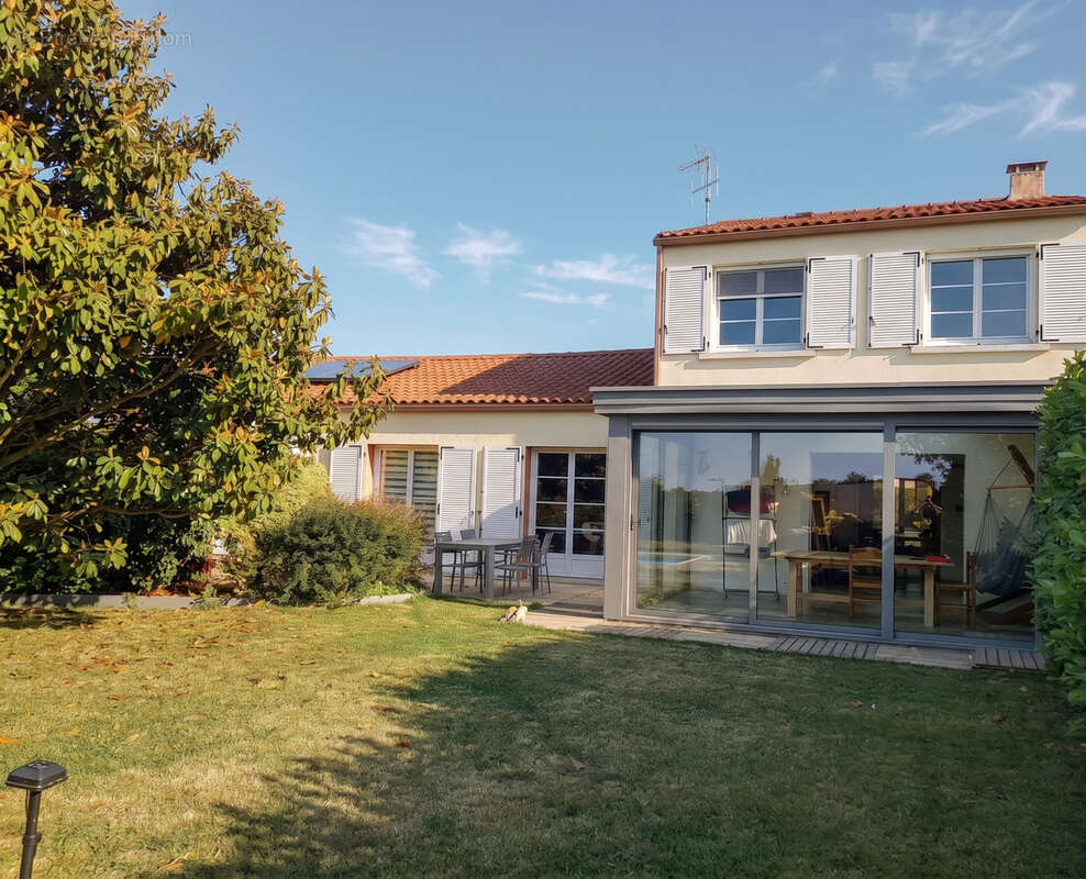 Maison à SAINTE-FLORENCE