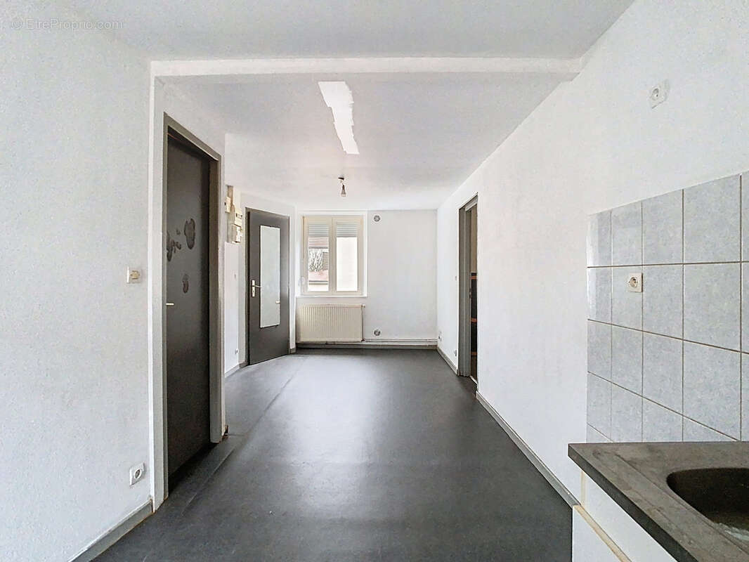 Appartement à FESCHES-LE-CHATEL