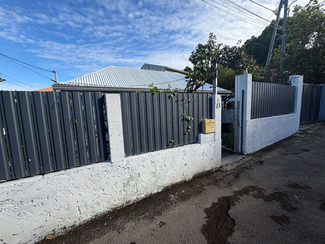 Maison créole entièrement rénovée à Saint-Louis La Rivière - photo 3