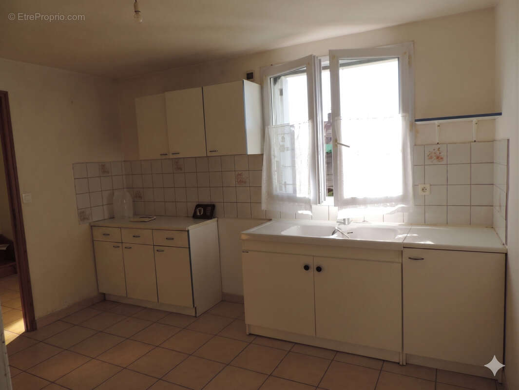 Maison à LA MERLATIERE