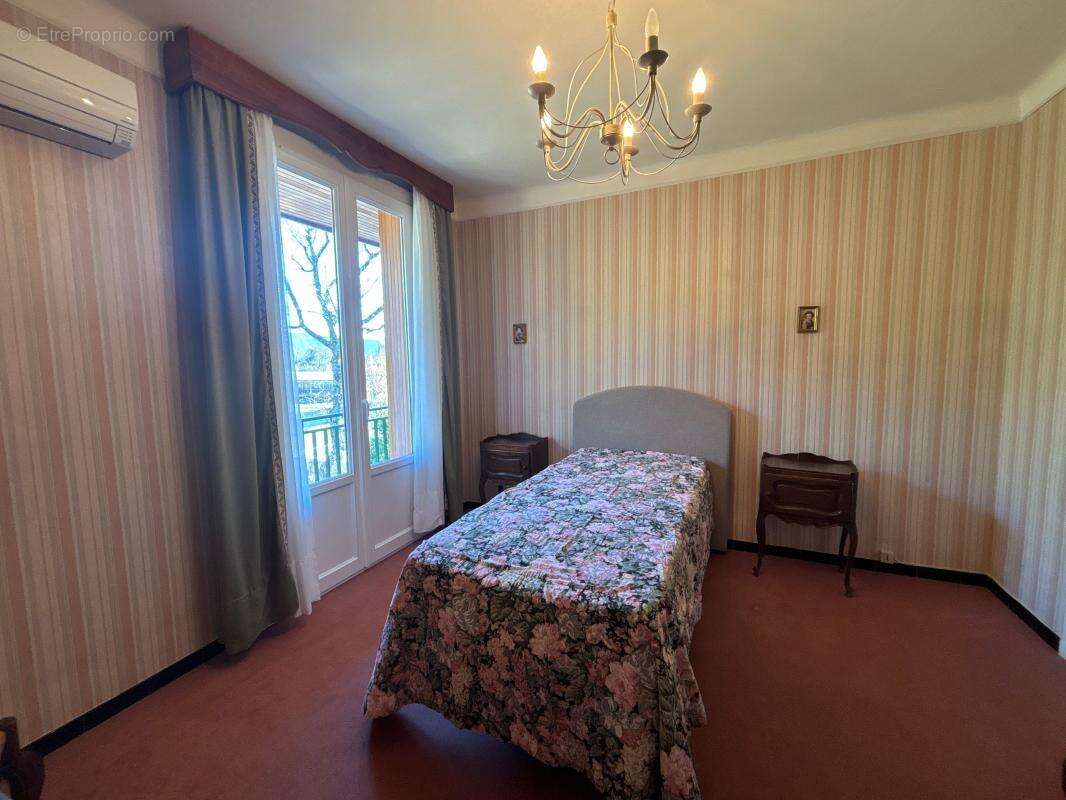 Maison à CHATEAU-ARNOUX-SAINT-AUBAN