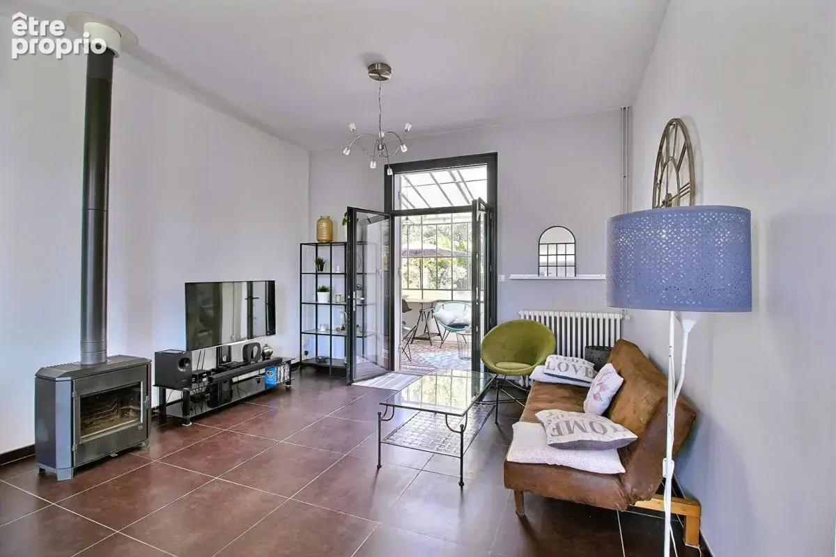 Maison de caractere en pierre 134 m², 5 pieces margaux centre - photo 3