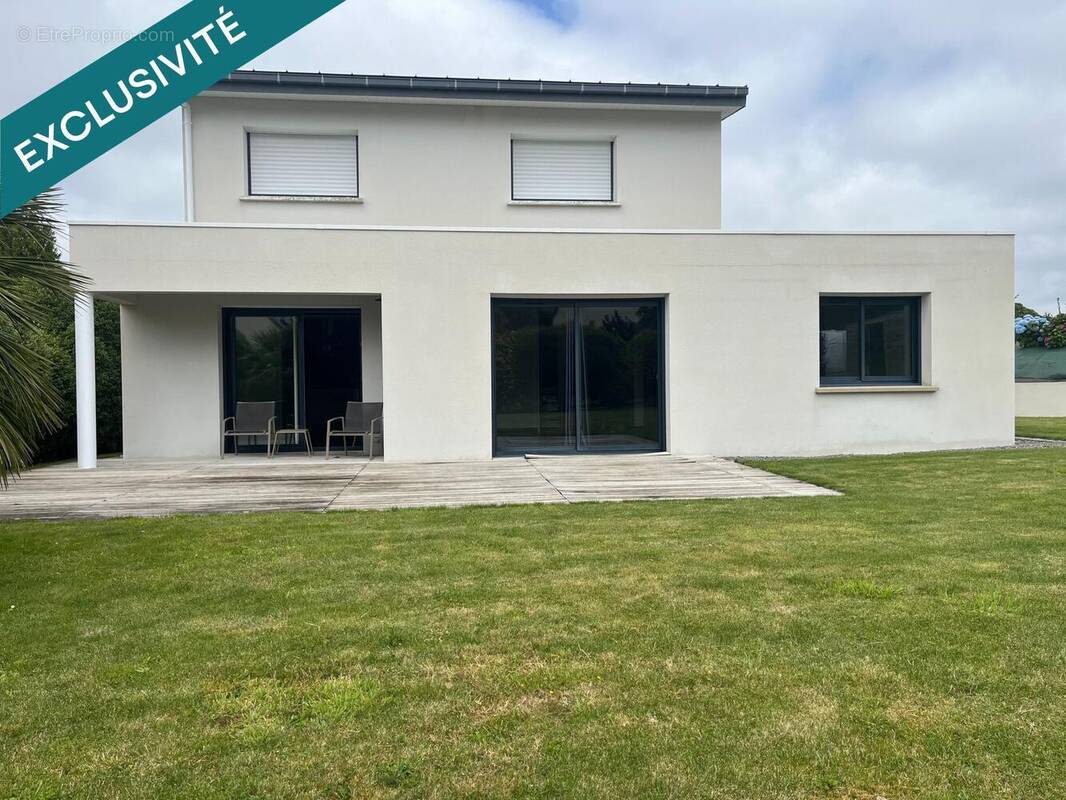 Photo 1 - Maison à SAINT-YVI