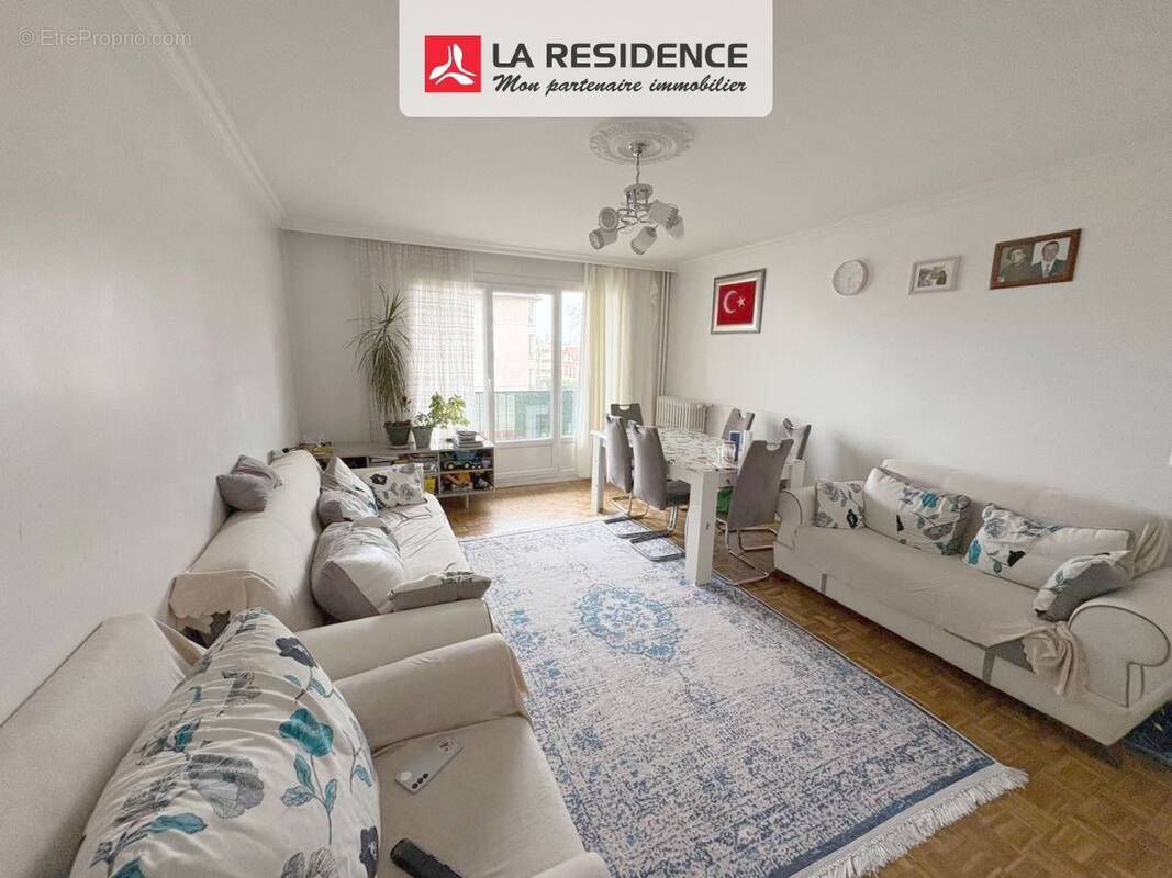 Appartement à EPINAY-SUR-SEINE