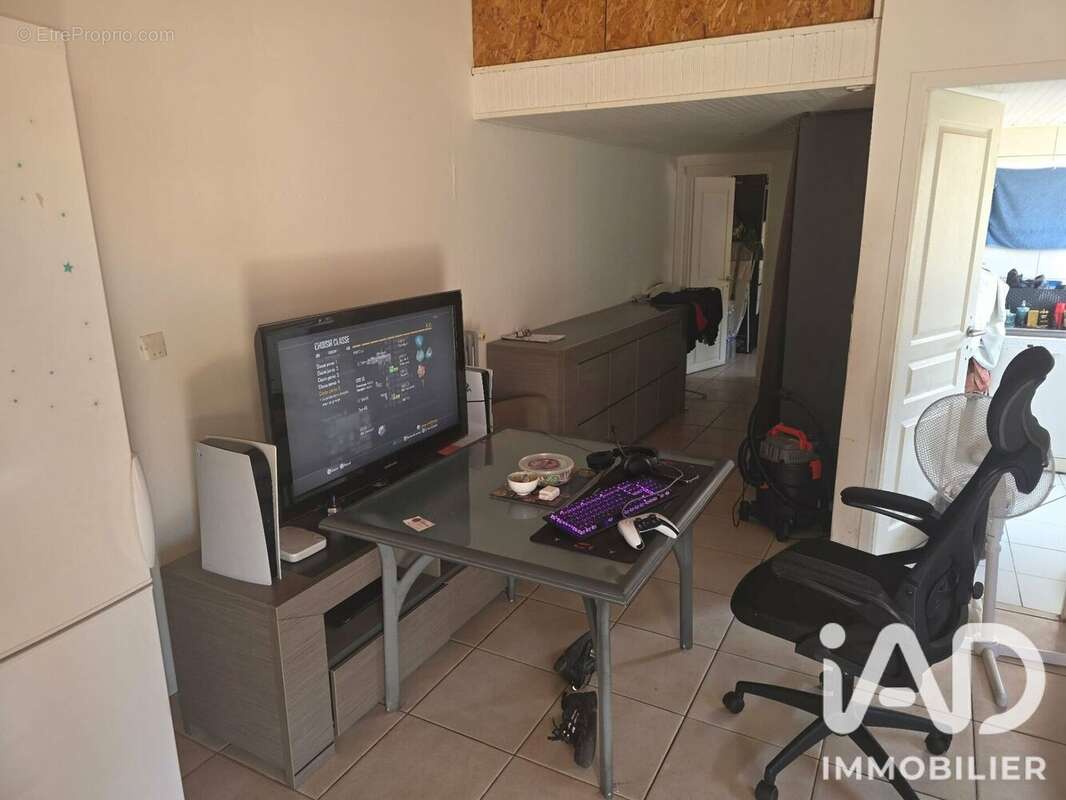 Photo 6