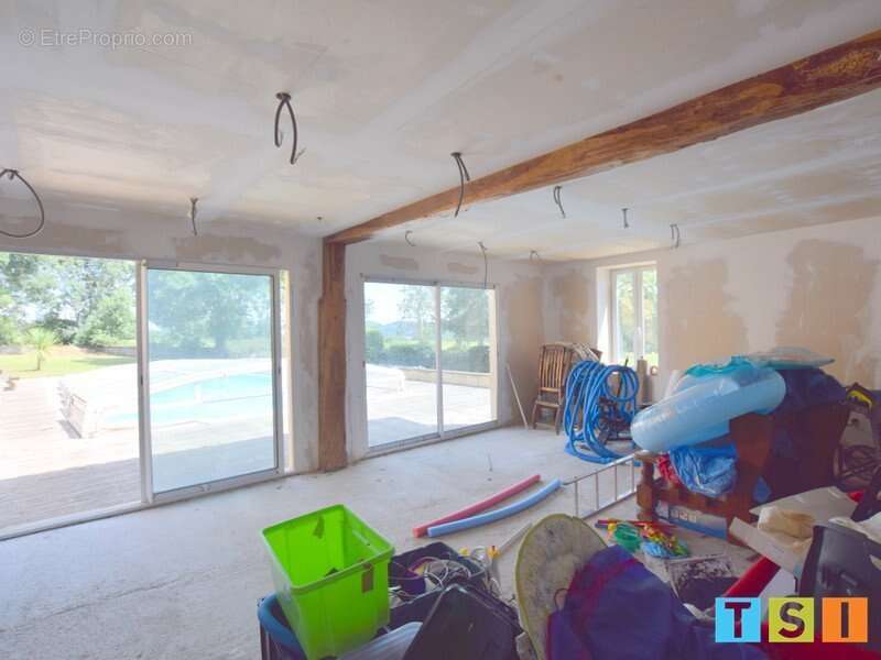 Ancienne ferme rénovée avec gîte, piscine et vue panoramique sur la campagne - photo 17