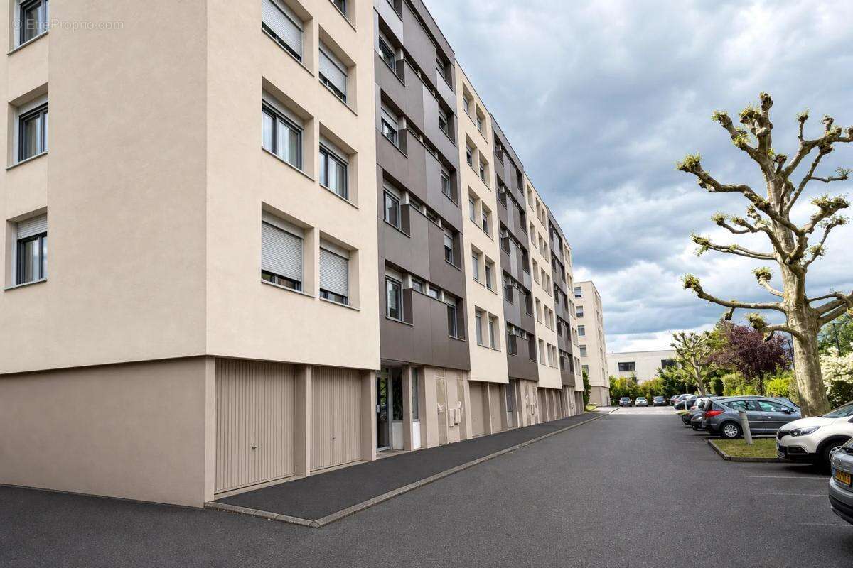 Appartement à CALUIRE-ET-CUIRE