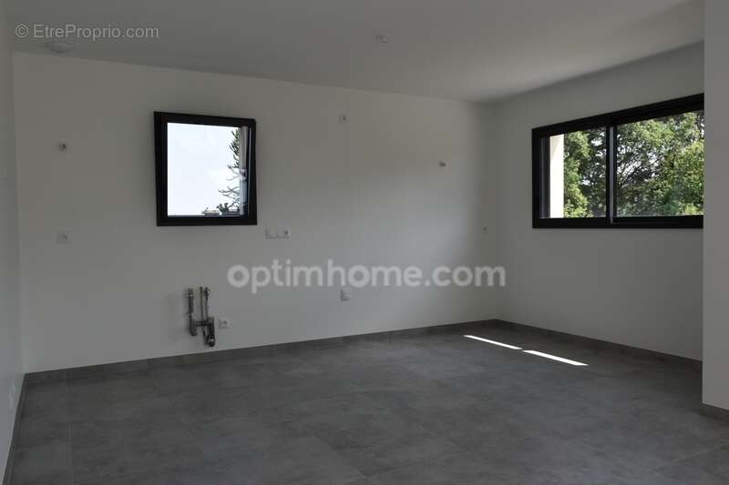 Maison à SAINT-MARCEL