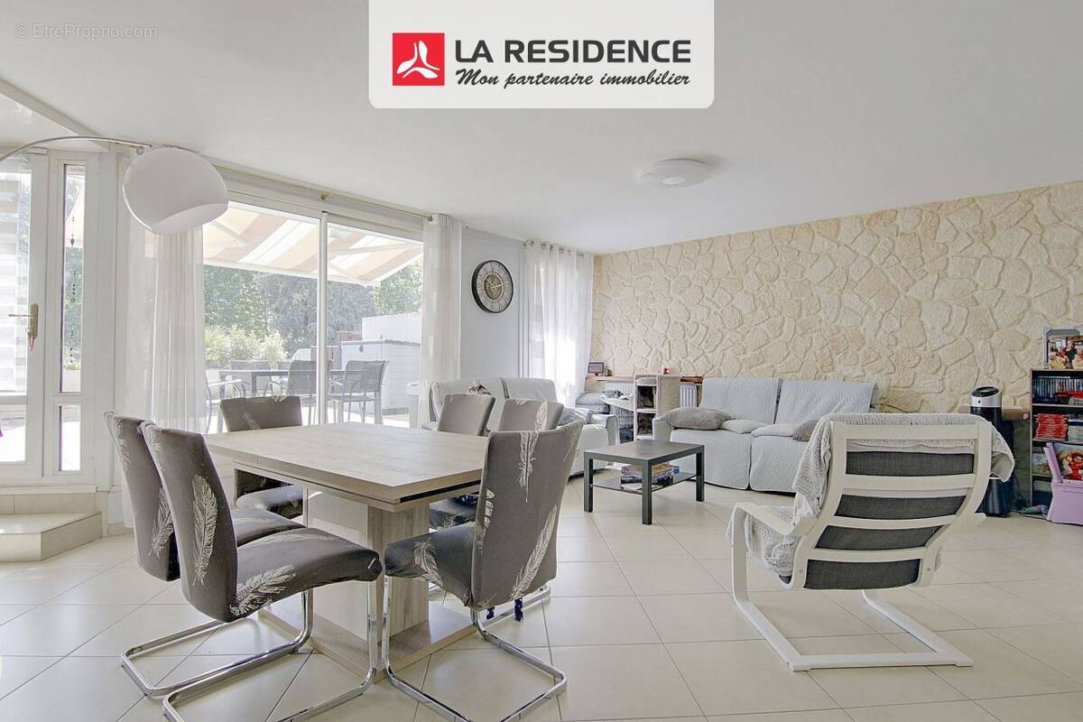 Appartement à TAVERNY