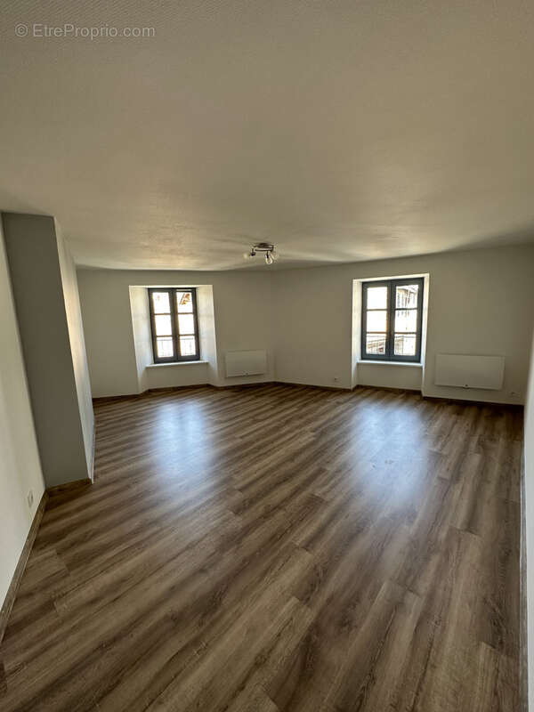 Appartement à SAINT-FLOUR