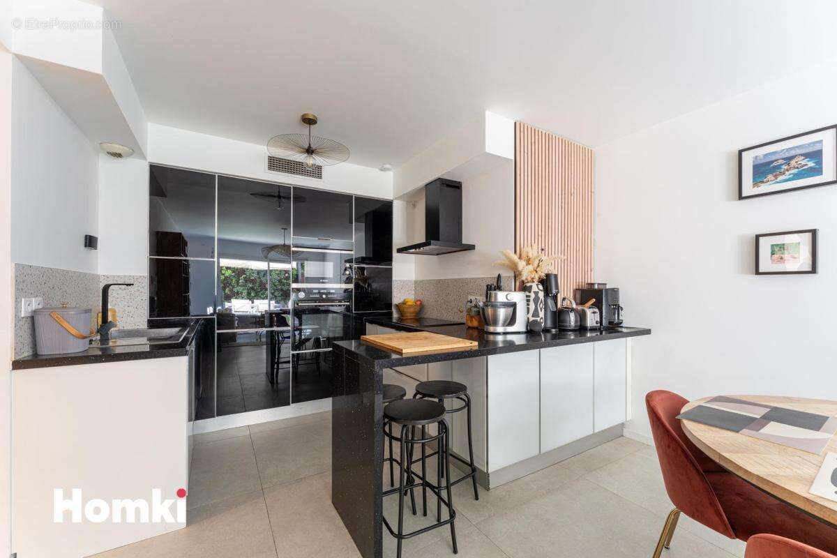 Appartement à MARSEILLE-12E