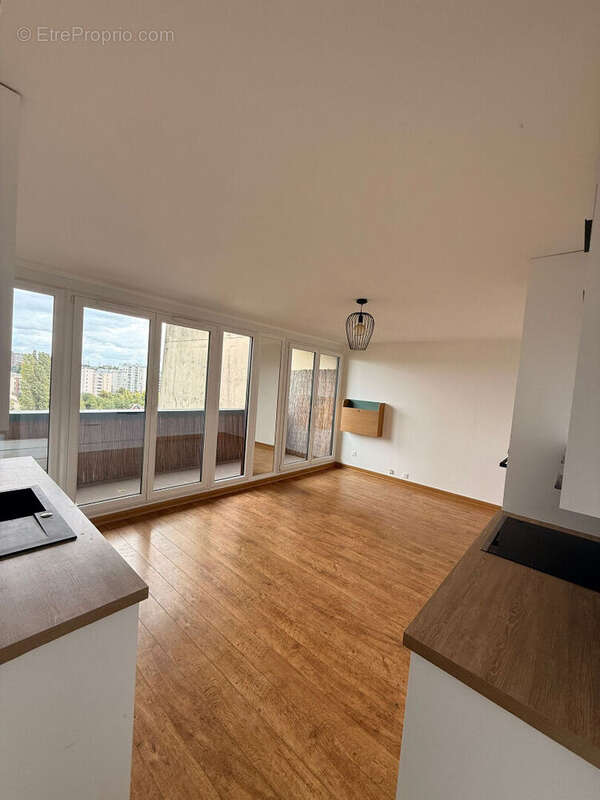 Appartement à VILLIERS-LE-BEL