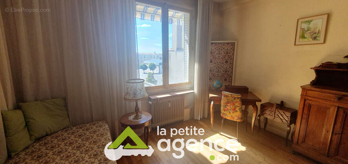 Hyper Centre - Appartement 5 pièces 116 m2 avec ascenseur - photo 3
