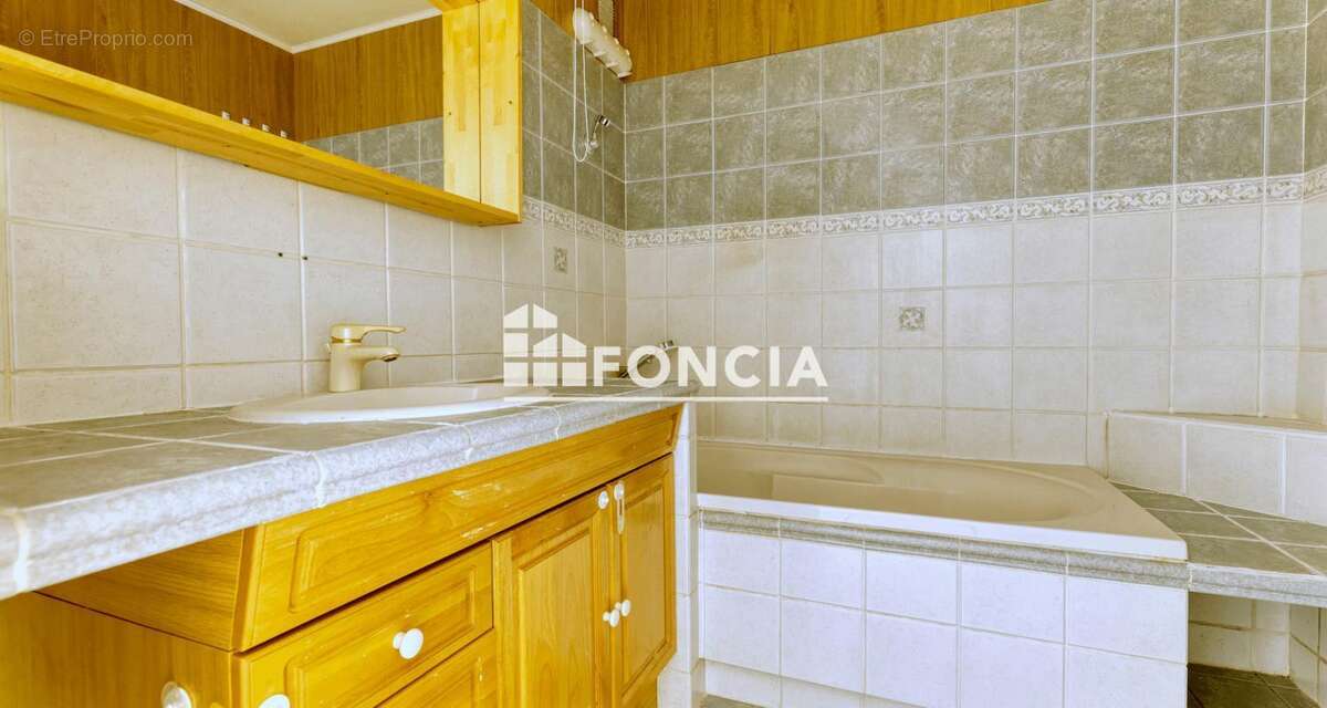 Appartement à BOURG-LA-REINE