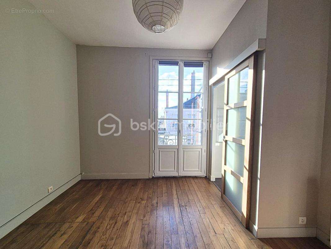Appartement à FLEURY-LES-AUBRAIS